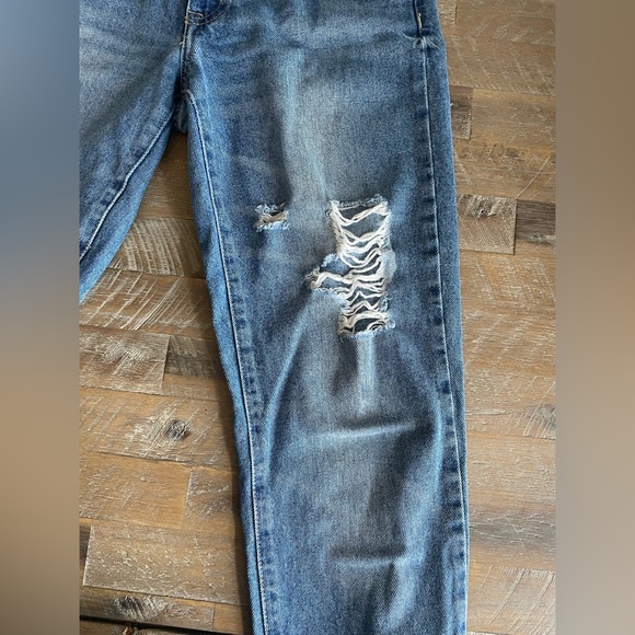 Ripped washed jeans! - Picture 4 of 5